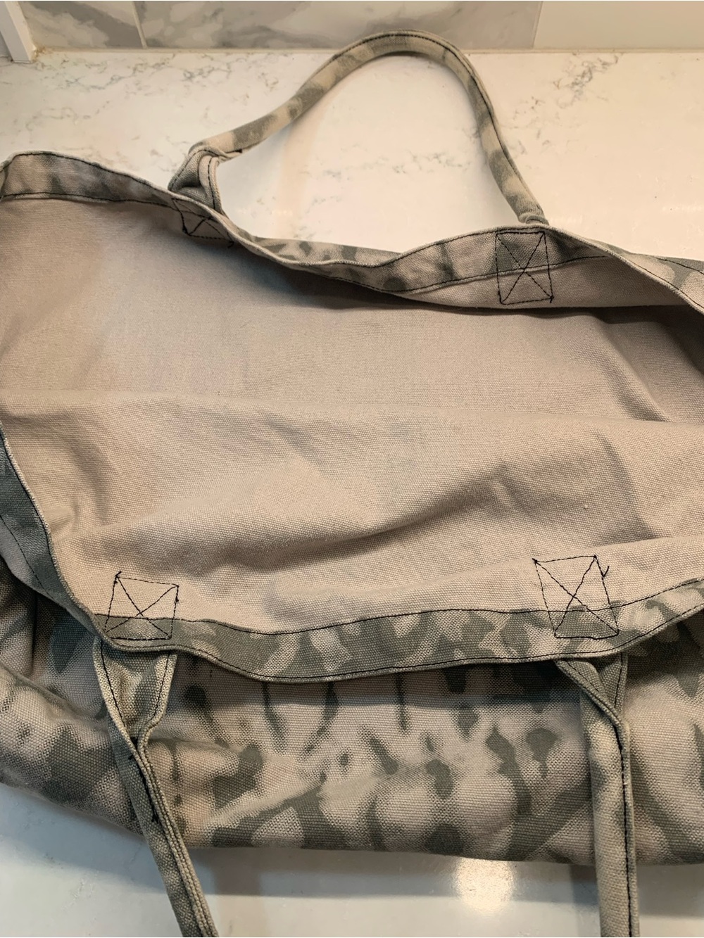 ALO Yoga Gray Tie-Dye Canvas Beach Large Bag Tote - Picture 5 of 8